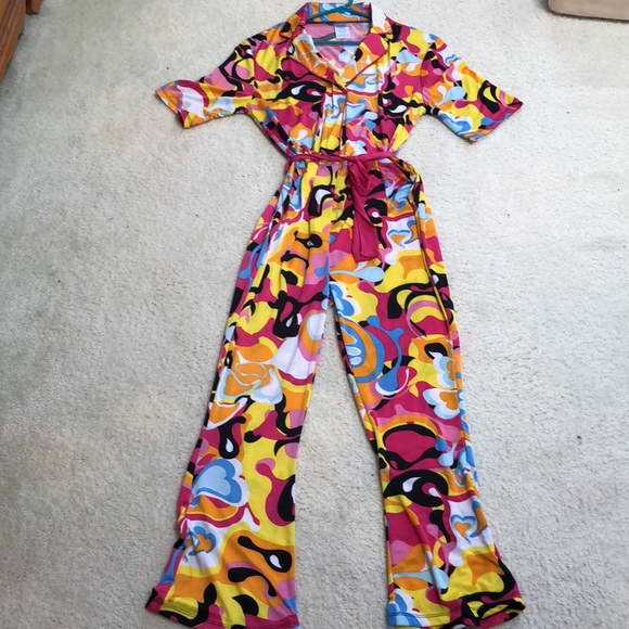 NWOT “Spirit Halloween” jumpsuit ,size small, disco style V neck w/ button& belt - Picture 7 of 7